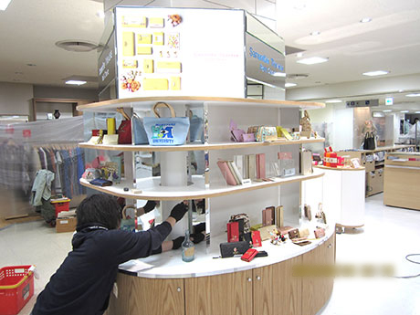 平成26年 春 新潟伊勢丹2Fのサマンサタバサ 工程08